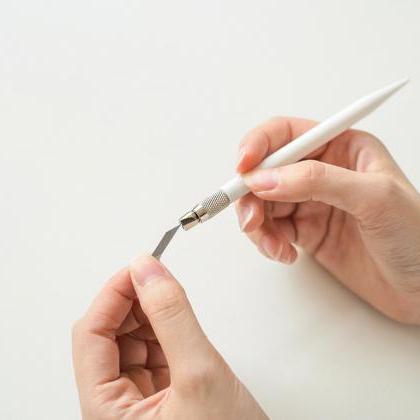 Pure White Paper Cutting Pen Knife ..