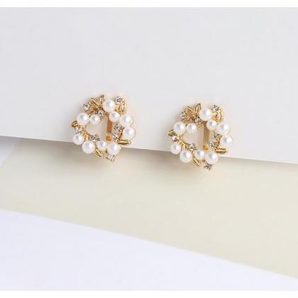 Wreath Earrings | Flower Earrings | Pearl Flower..