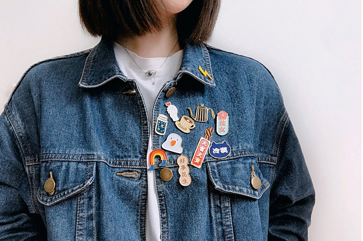 Emoji And Cartoon Japanese Metal Badge Pin | Clothing Decorative Badge | Coffee Pin | Hand Decoration Pin | Female Brooch | Ingredient Pin