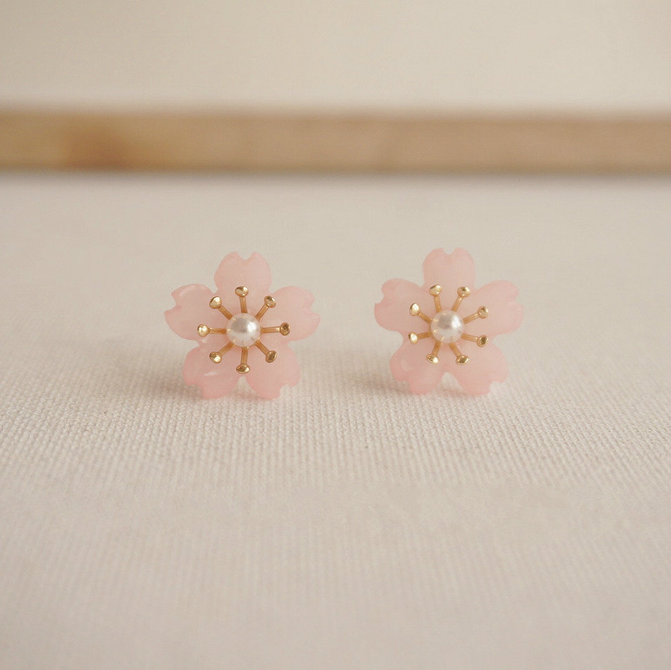 Japanese Sakura Earrings | Sakura Pearl Earrings | Sakura Jewelry | Cute Earrings | Simple Stud Earrings| Flower Earrings | Pink Earrings
